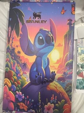 Stanley Blue and Purple Quencher H2.0 Tumbler Box Art